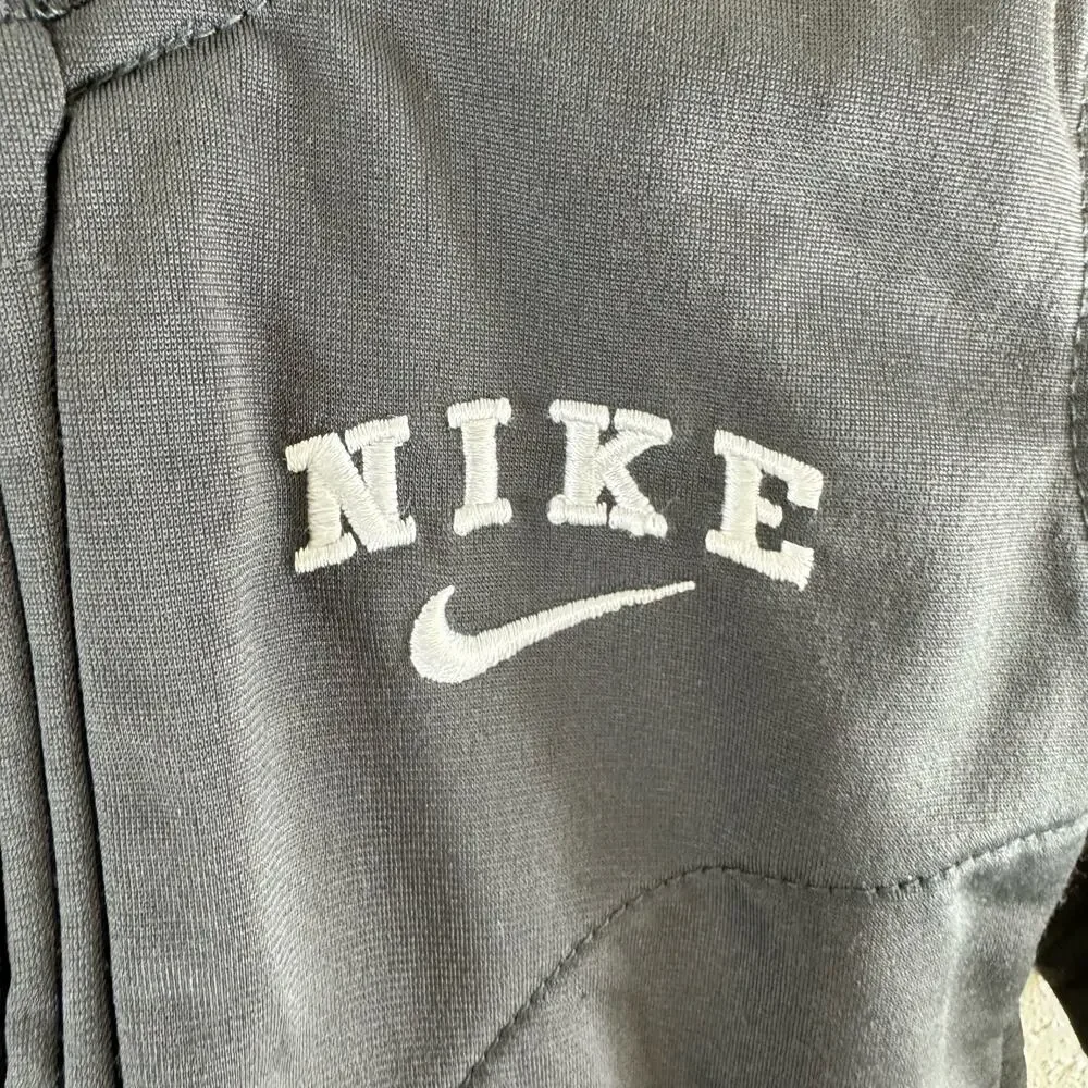 Nike‎ Gray White Full Zip Lightweight Sweatshirt Pockets Logo Size 12 Months